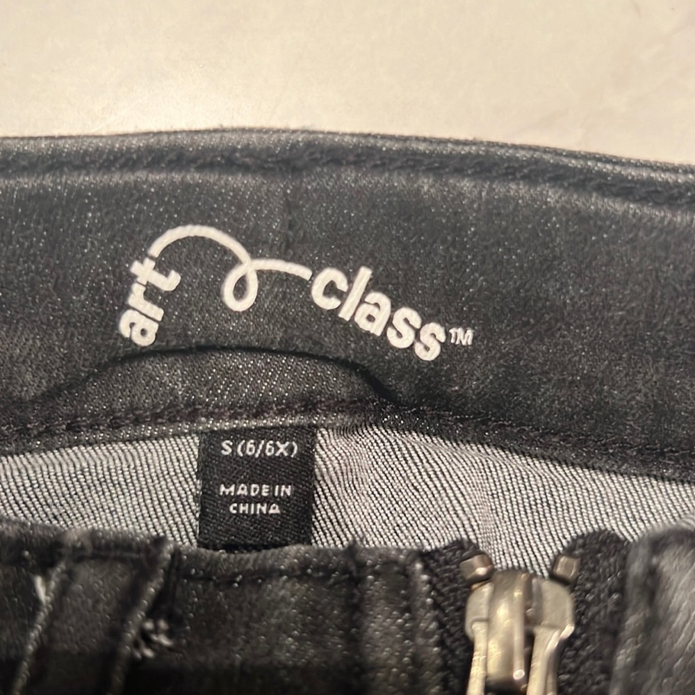 Art Class black denim skirt size Small 6/6X​​ - Picture 2 of 5